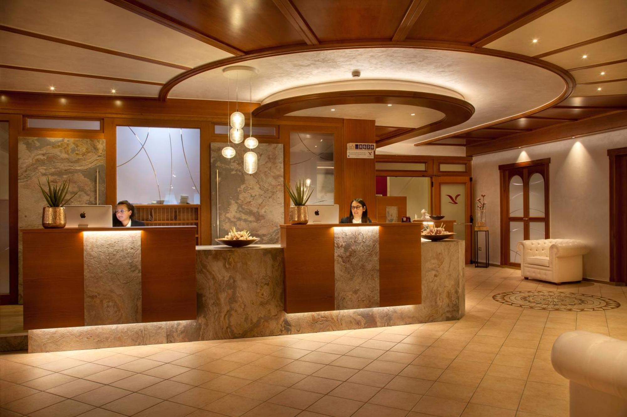 Adler Hotel Wellness & Spa - Andalo Kültér fotó
